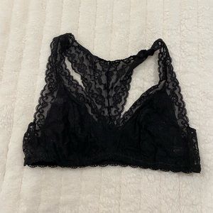 Victoria’s Secret black bralette